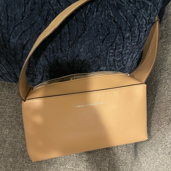 French Connection Brand New Shoulder Bag NWT - Picture 3 of 6